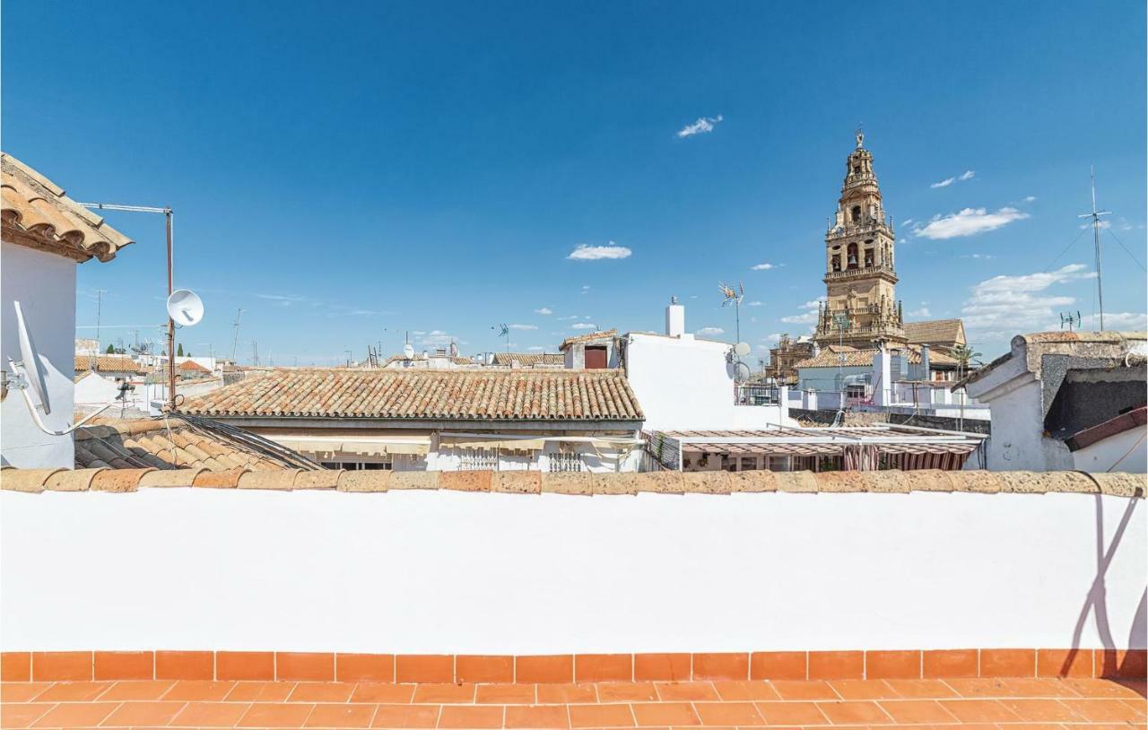 Beautiful Apartment In Cordoba With Kitchenette Exterior foto